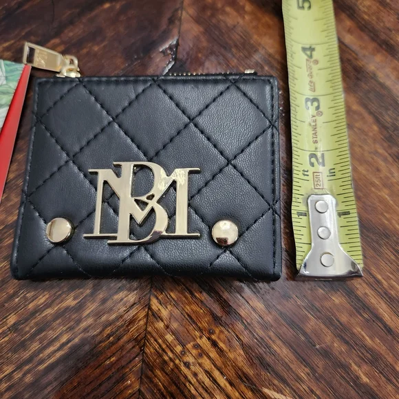 NWT Badgley Mischka Quilted Black Mini Wallet with Gold Logo - Picture 6 of 6
